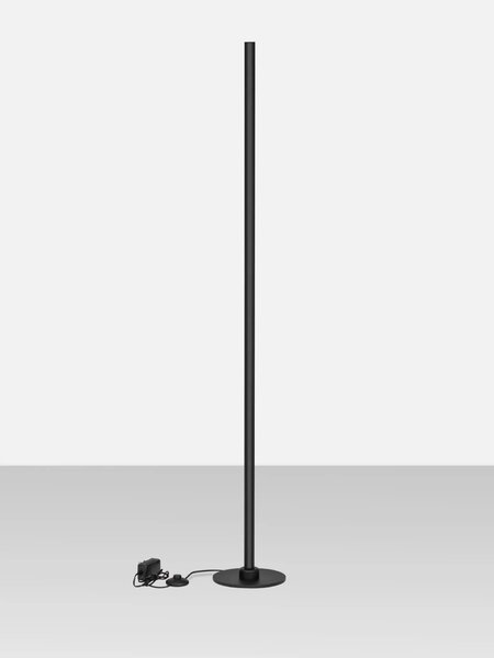 Dizajnová stojaca lampa Madoc Čierna – Černá