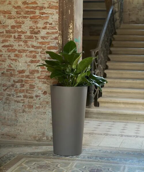Dekorační květináč Brooklyn 75×40 cm v barvě taupe - 71 - 90 cm - Umělá hmota - 31 do 50cm