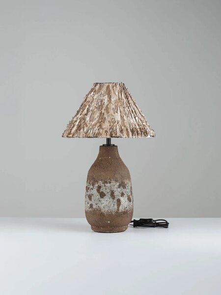 Moderná stolová lampa Wabi Hnedá – Hnědá