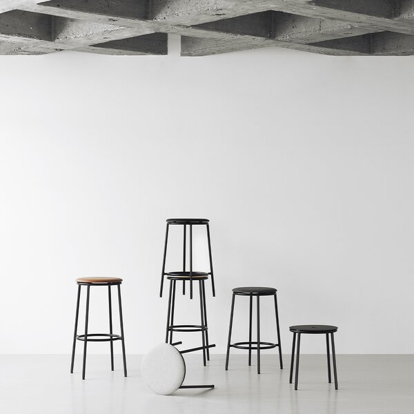 Normann Copenhagen Circa Barstool Low (výška 65cm)