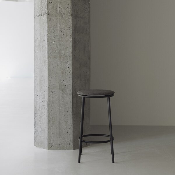 Normann Copenhagen Circa Barstool Low (výška 65cm)