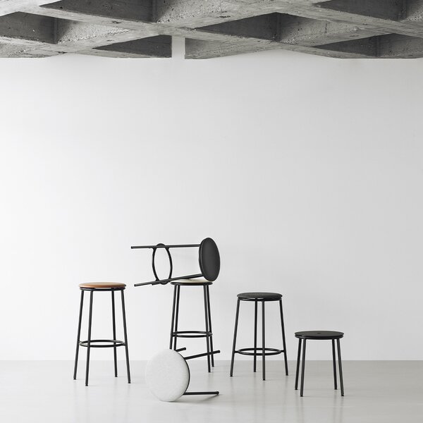 Normann Copenhagen Circa Barstool Low (výška 65cm)