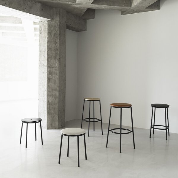 Normann Copenhagen Circa Barstool Low (výška 65cm)