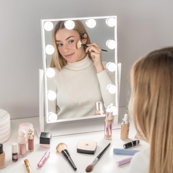 Zrcadlo s osvětlením – 12 LED diod – 3 režimy – Nastavitelná intenzita – Dotykové ovládání – Nastavitelná poloha – Zahrnuje zvětšovací zrcátko