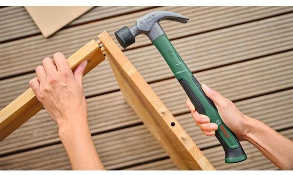 Šedý trojitý plot pro zvířata, výška 0,5 m x šířka 3 m, velikost ok 25 mm (výška) x 25 mm (šířka)