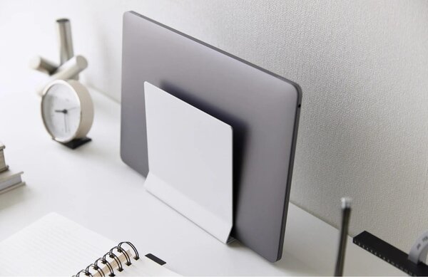 Bílý kovový stojan na notebook Yamazaki Slim 16 x 5,7 cm