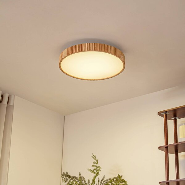 Lindby LED stropní svítidlo Velua, bílé/světlé dřevo, Ø 50 cm, stmívatelný, Světlé dřevo, Obývací pokoj / jídelna, Dřevo, Moderní