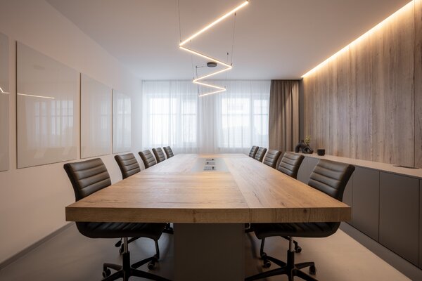 Redo Závěsné nastavitelné LED svítidlo Stick, max. 4290mm Barva: Černá