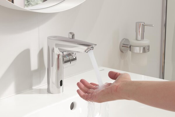Grohe Essentials dávkovač mýdla 160 ml StarLight Chrome 40448001