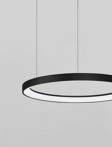 Moderní LED lustr Pertino 58 2700K černé – Černá