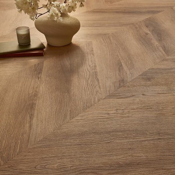 Vinylová plovoucí podlaha Afirmax Chevron 42702 Garda Oak 1,44 m²