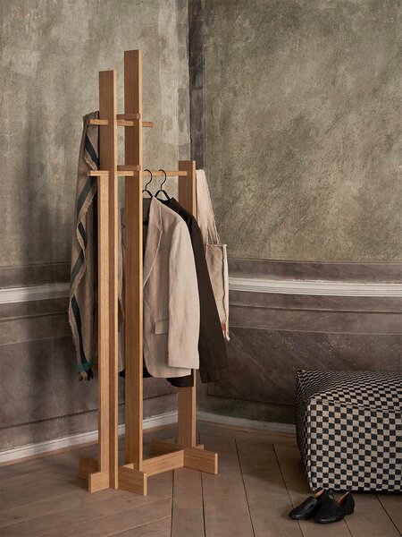 Ferm Living designové věšáky Bridge Clothes Stand