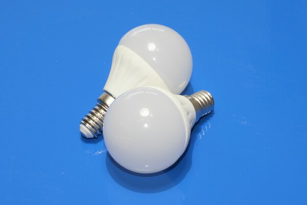 LED-lumin LED žárovka E14, 5W, 390lm, teplá bílá (3000-3200K)