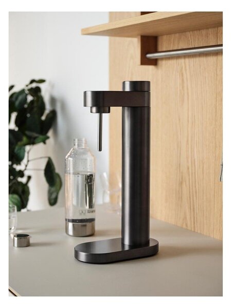 Černý výrobník sody z nerezové oceli Brus – Stelton