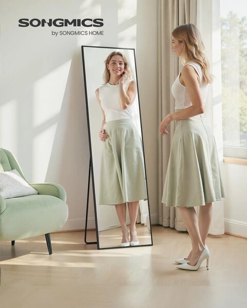 SONGMICS Stojací zrcadlo Menry 160 cm černé