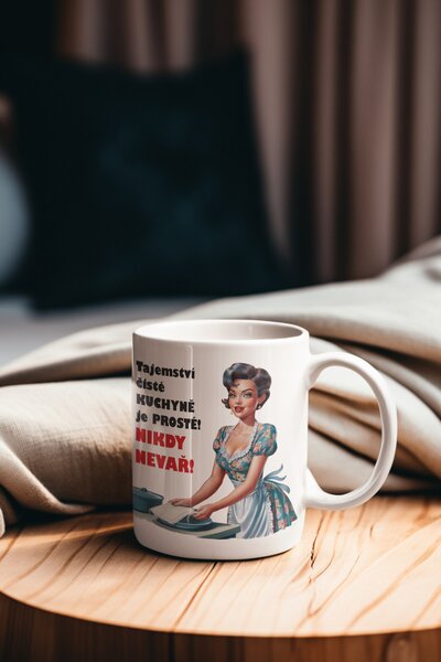Hospodyňka Helena | keramický hrnek 330ml