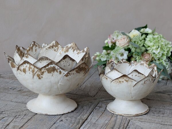 Béžová antik kovová dekorační mísa/ květináč na noze - Ø 29*19cm - Chic Antique