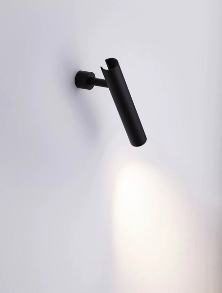 Minimalistické nastěnné svítidlo Arlo Černá