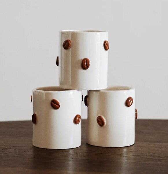 Studio ÜM Keramický hrnek Coffee Beans SU102