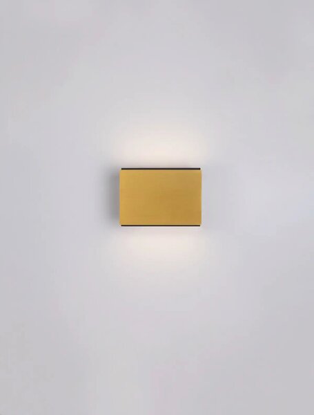 Minimalistické nastěnné svítidlo Oti Zlatá