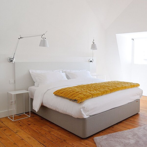 Artemide 42TOL Tolomeo Basculante 180 Parette, nástěnná lampa do závuvky s vypínačem, satinové stínítko, 1x8W LED E27, max. výška 111,7cm