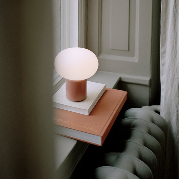 NEW WORKS Přenosná lampa Karl-Johan, Earth Red