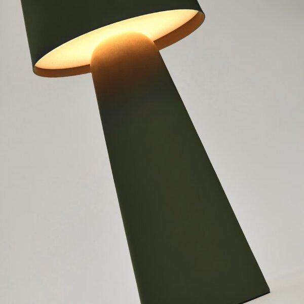 Kave Home Zelená kovová zahradní stolní LED lampa Arenys M