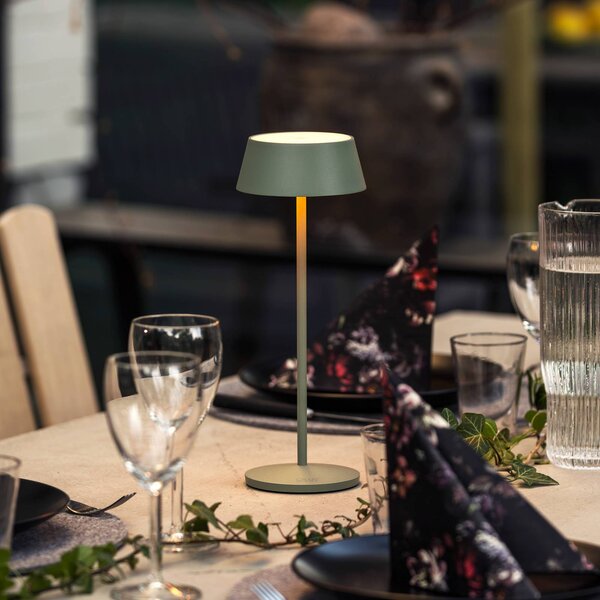 Konstsmide LED stolní lampa Menton na baterie, zelená, výška 27 cm, IP54, USB, stmívatelný, Zelená, Obývací pokoj / jídelna, Hliník, Moderní