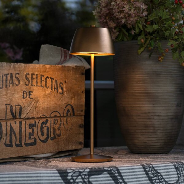 Konstsmide LED stolní lampa na baterie Eze, matná měď, 32 cm, IP54, USB, stmívatelný, Měď, Obývací pokoj / jídelna, Hliník, Moderní