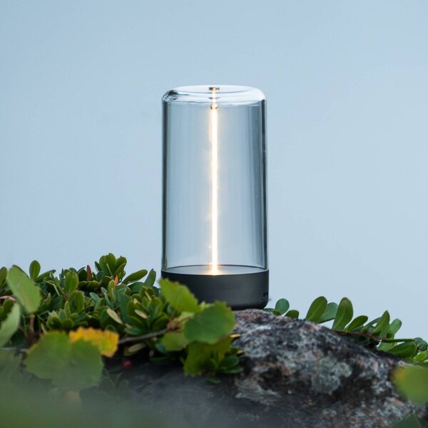 Konstsmide LED stolní lampa Edison na baterie, výška 15 cm, šedá/čirá, IP54, stmívatelný, Čirá / transparetní, Obývací pokoj / jídelna, Plast, Moderní