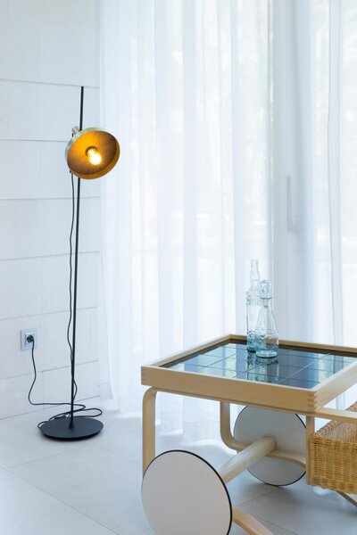 WHIZZ zlatá/černá stojací lampa - FARO