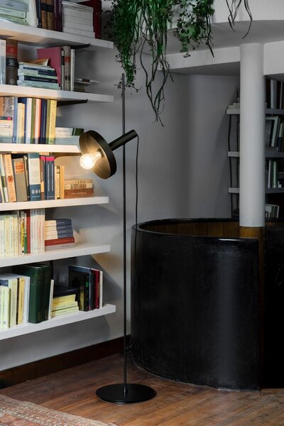 WHIZZ černá/zlatá stojací lampa - FARO