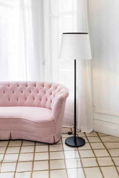 SAVOY bílá stojací lampa - FARO