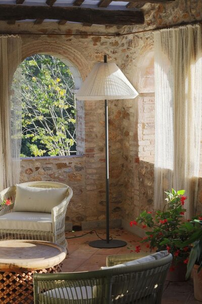 SAIGON šedá/bílá stojací lampa 2M T70 - FARO