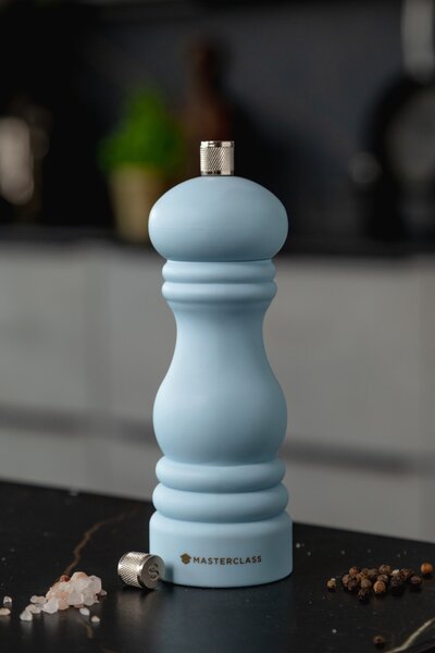 Mlýnek na sůl/pepř MasterClass Soft Touch, pastelově modrý 17cm MCSNPSKY17