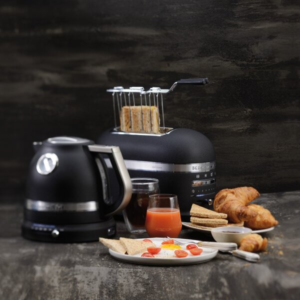 Toustovač KitchenAid Artisan 5KMT2204 - černá litina