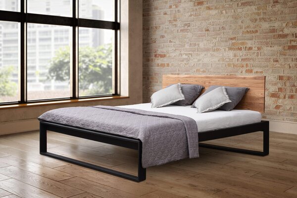 Železná postel Tara 180x200 v kombinaci masivní dub a kov (více variant velikostí)