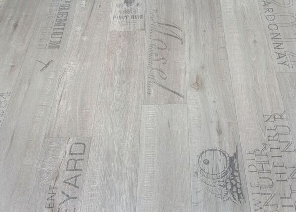 Breno PVC TRENTO Chardonnay 406L – šedé dřevo, šíře 300 cm