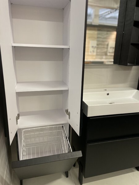 Lavedo Manhy Black 170 vysoká skříňka do koupelny s košem