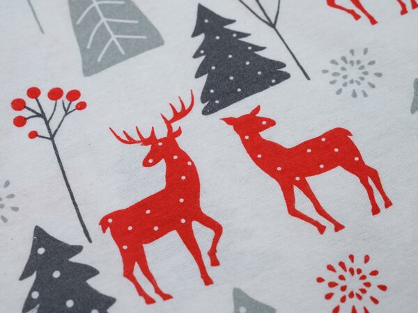 Flanelové povlečení RED DEERS AND TREES bílé Rozměr povlečení: 2 ks 70 x 90 cm | 200 x 220 cm