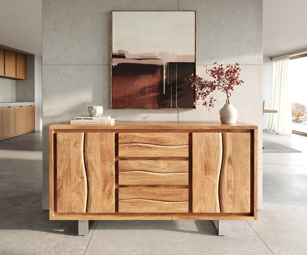 DELIFE Komoda Live-Edge 147 cm akácie přírodní 3 zásuvky 2 dvířka