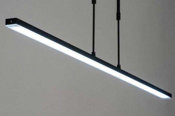 Závěsné stmívatelné LED svítidlo Lineo Deluxe Black (LMD)
