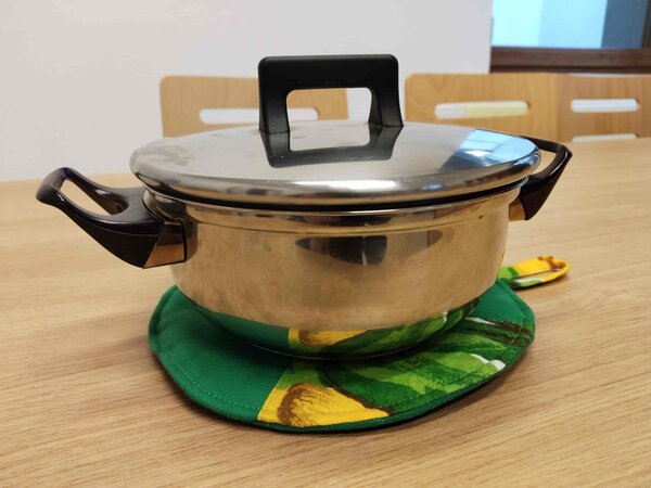 Chňapka kulatá ROUND 21 cm (Kulatá chňapka do kuchyně s poutkem)
