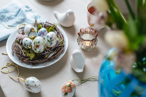 Porcelánová velikonoční ozdoba 2026 Small Chamomiles