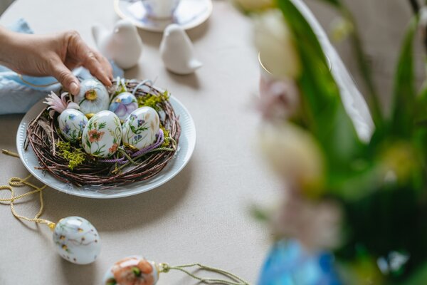 Porcelánová velikonoční ozdoba 2026 Small Chamomiles