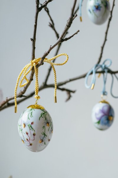 Porcelánová velikonoční ozdoba 2026 Small Chamomiles