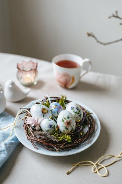 Porcelánová velikonoční ozdoba 2026 Small Chamomiles