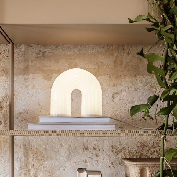 FERM LIVING Stolní lampa Vuelta