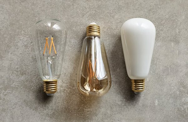 -25 % Dny MOMENTI– Bolia Bílá stmívatelná LED žárovka Edison E27 6W