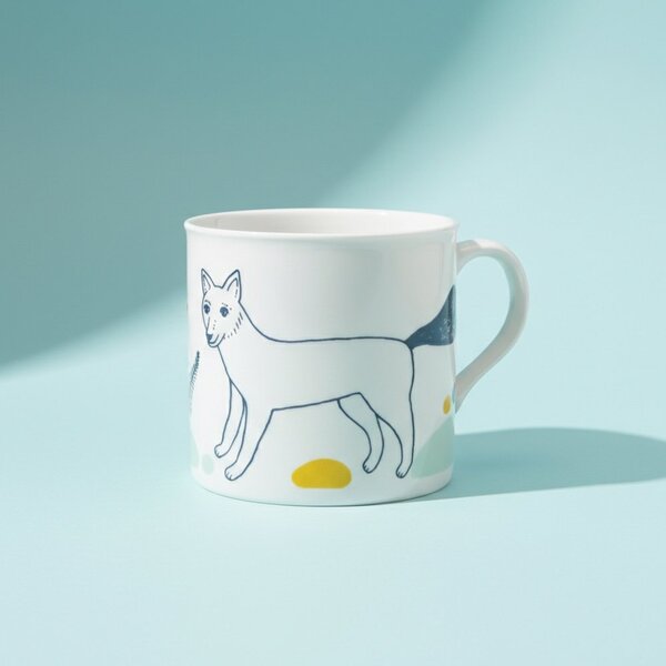 Porcelánový hrnek Ateliér Dorda Liška na výzvědách, bílý, český design, motiv lišky, 250 ml